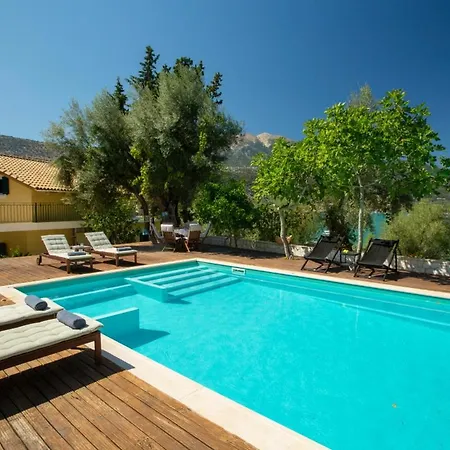 Renovated Liana's Appartamento