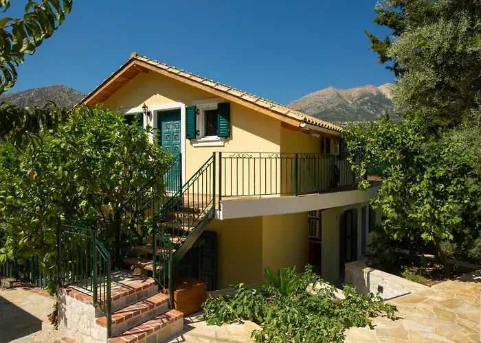 Renovated Liana's 아파트 Yénion